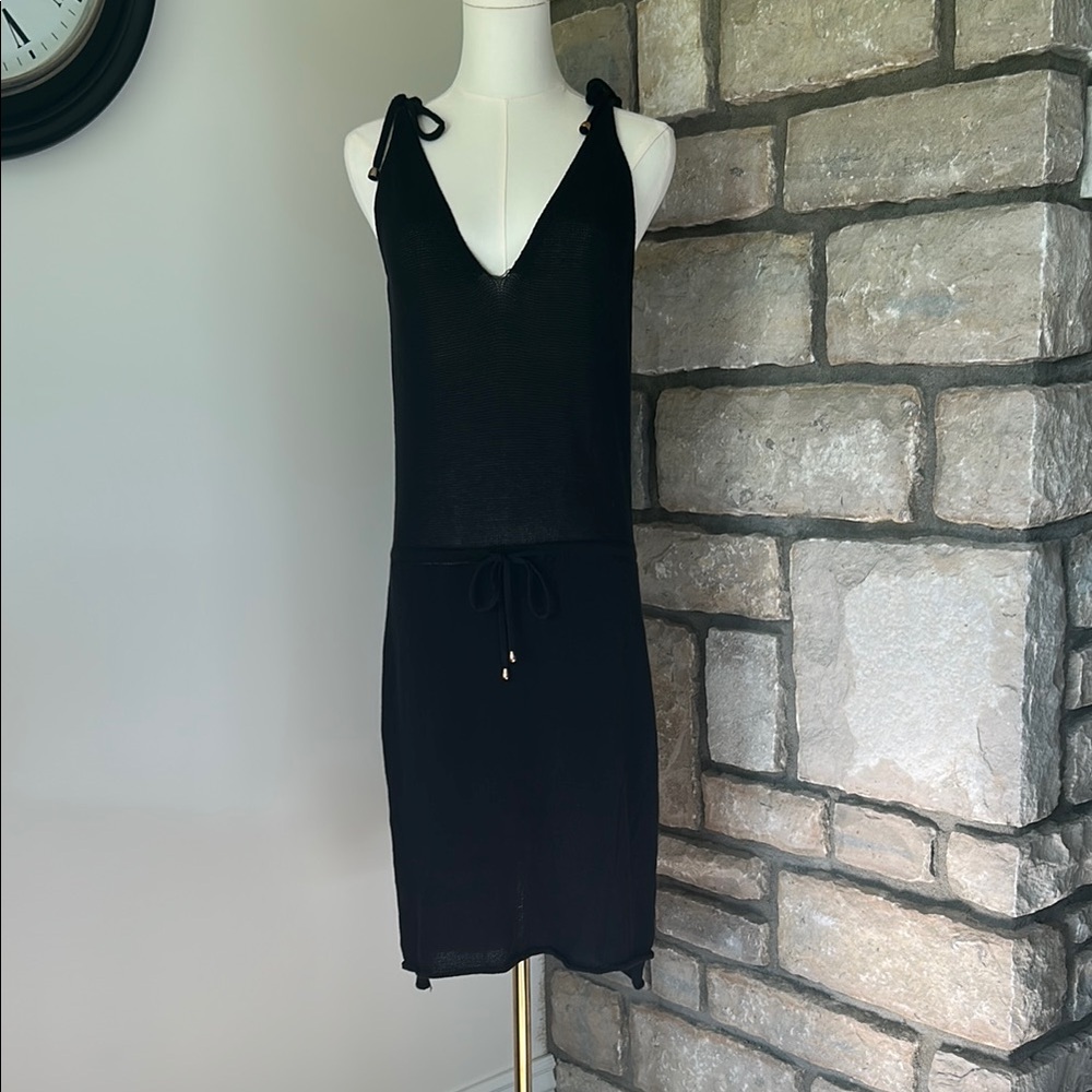 Chic Black Sleeveless Halter Mini Dress
